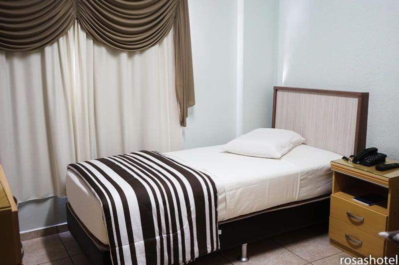 Rosa'S Hotel Toledo  Ngoại thất bức ảnh
